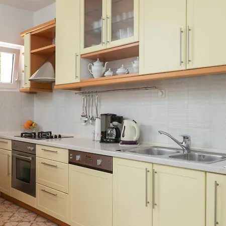 Apartment Spaciuos With Terrace In *