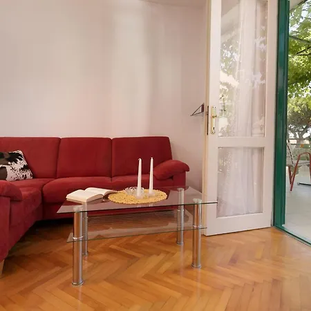 Spaciuos With Terrace In
